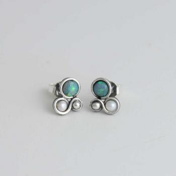 Ohrstecker mit Opal und Perle