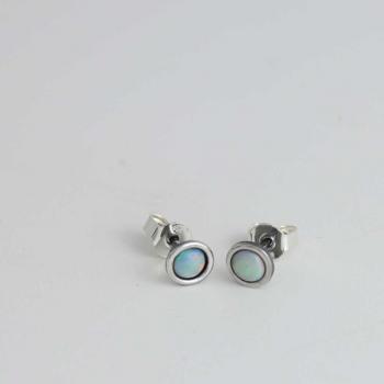 Ohrstecker oval mit Opal 6x4 mm