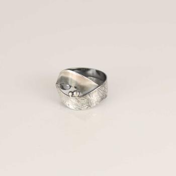 Ring "geschwungen"