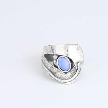 Ring mit Opal