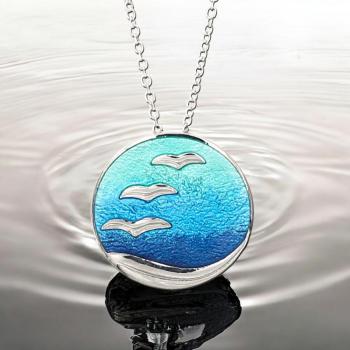 AH Shines of Color "Möwen" blau