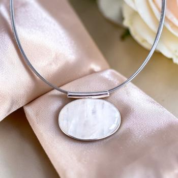 Halsschmuck mit Mondstein