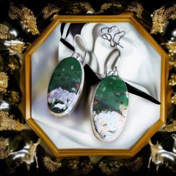Ohrhänger mit Grünopal in 925 Silber