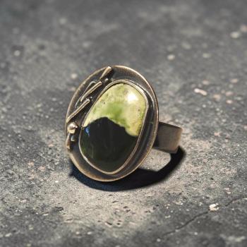 Ring mit Grünopal in 925 Silber