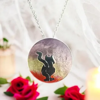 AH Shines of Color "Katze" violett