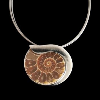 Halsschmuck Ammonit in 925 Silber