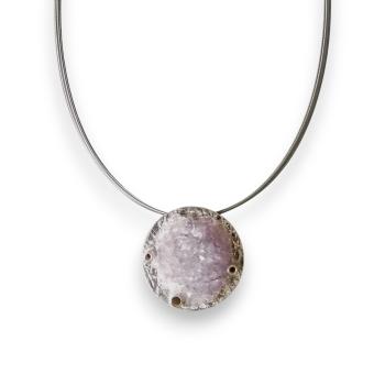 Halsschmuck mit Amethystrose