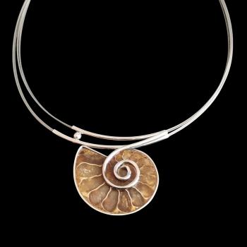 Halsschmuck Ammonit in 925 Silber