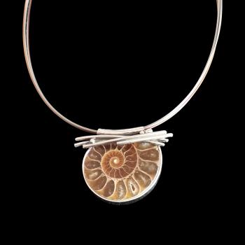 Halsschmuck Ammonit in 925 Silber