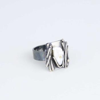 Ring mit Süsswasserperle