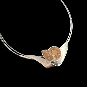 Halsschmuck Ammonit in 925 Silber