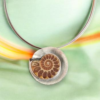 Halsschmuck Ammonit in 925 Silber