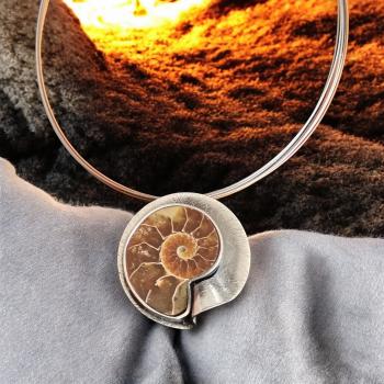 Halsschmuck Ammonit in 925 Silber