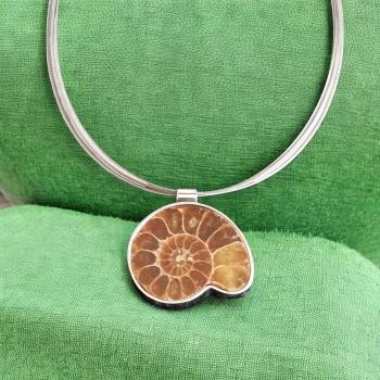 Halsschmuck Ammonit in 925 Silber