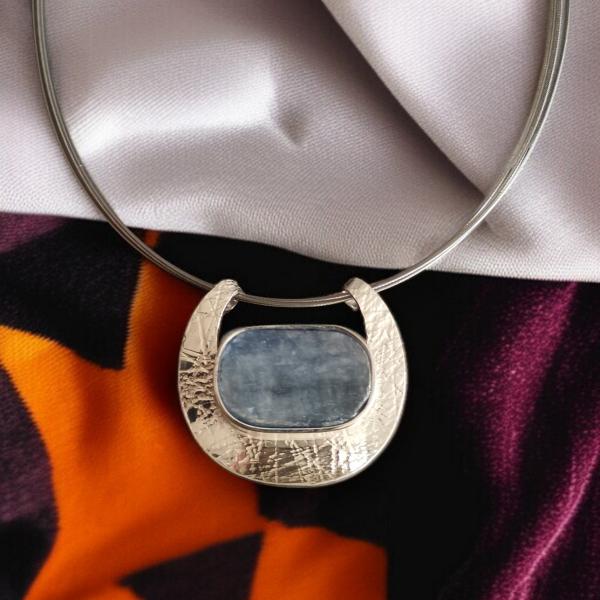 Halsschmuck Kyanit in 925 Silber