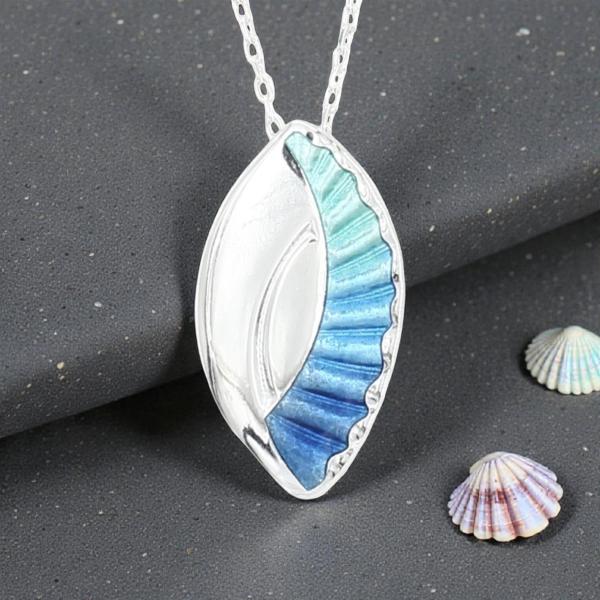 AH Shines of Color blau 18.01