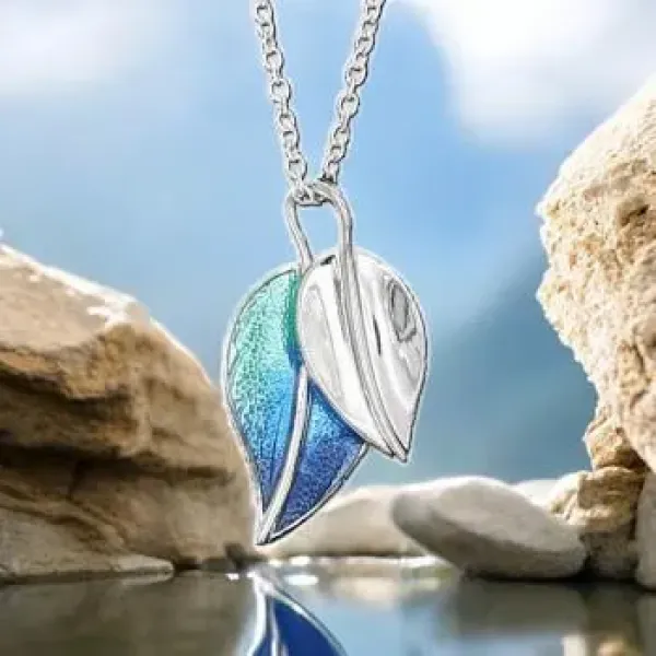 AH Shines of Color blau 17.01