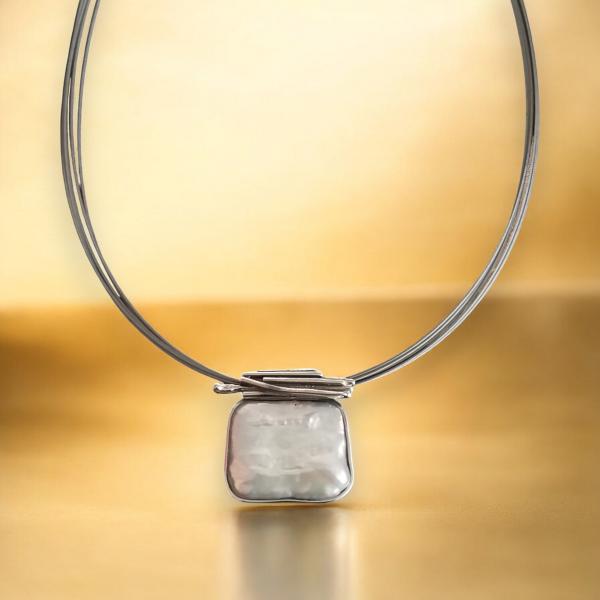 Halsschmuck mit Süsswasserperle