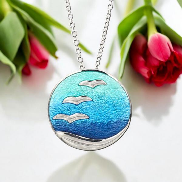 AH Shines of Color "Möwen" blau