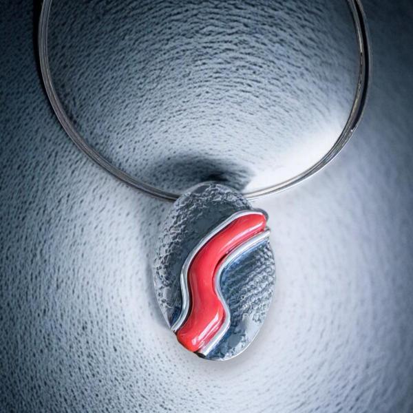 Halsschmuck mit Koralle