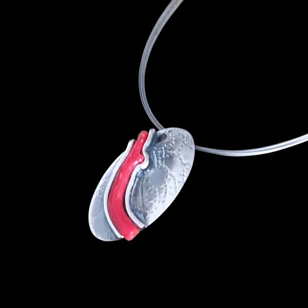 Halsschmuck mit Koralle