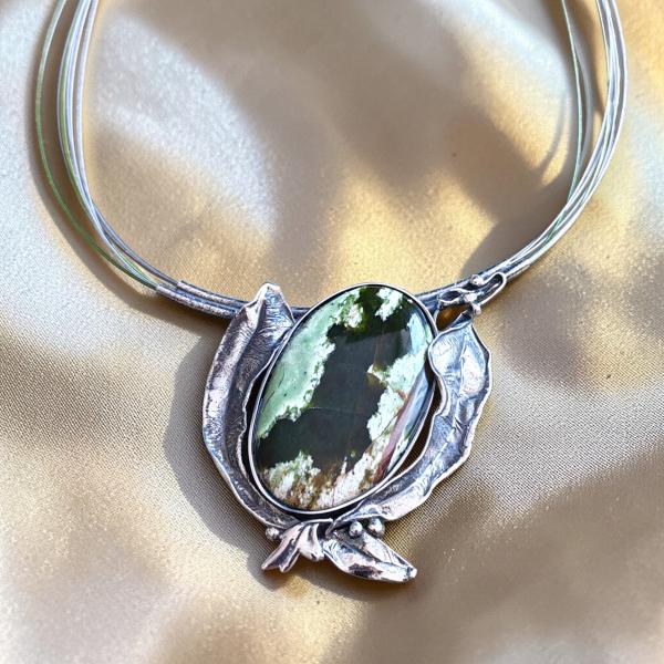 Halsschmuck Grünopal in 925 Silber