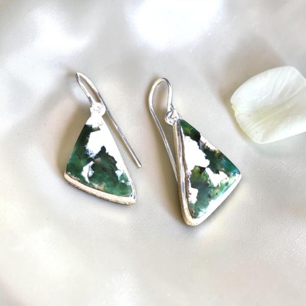 Ohrhänger mit Grünopal in 925 Silber