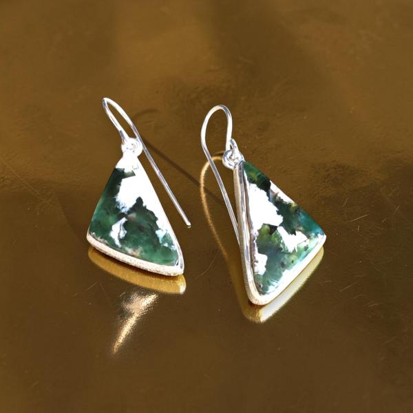 Ohrhänger mit Grünopal in 925 Silber