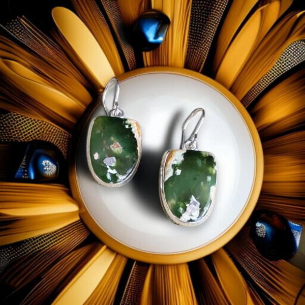 Ohrhänger mit Grünopal in 925 Silber