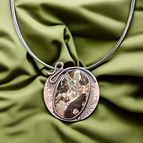 Halsschmuck Grünopal in 925 Silber