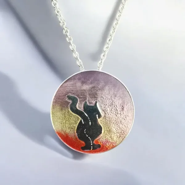 AH Shines of Color "Katze" violett