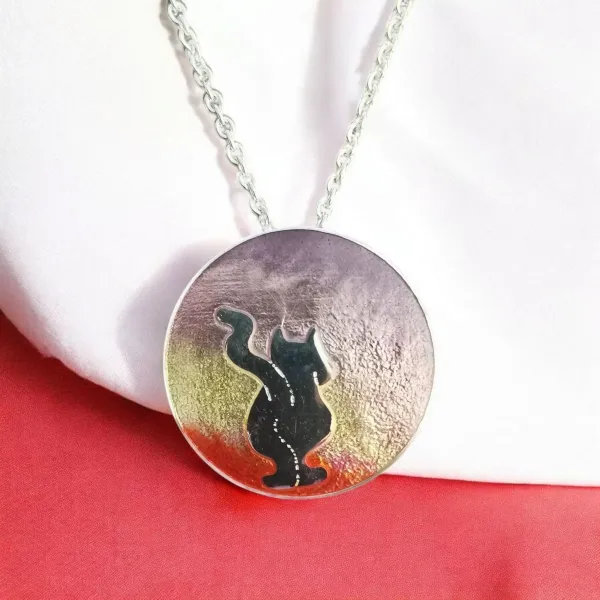 AH Shines of Color "Katze" violett