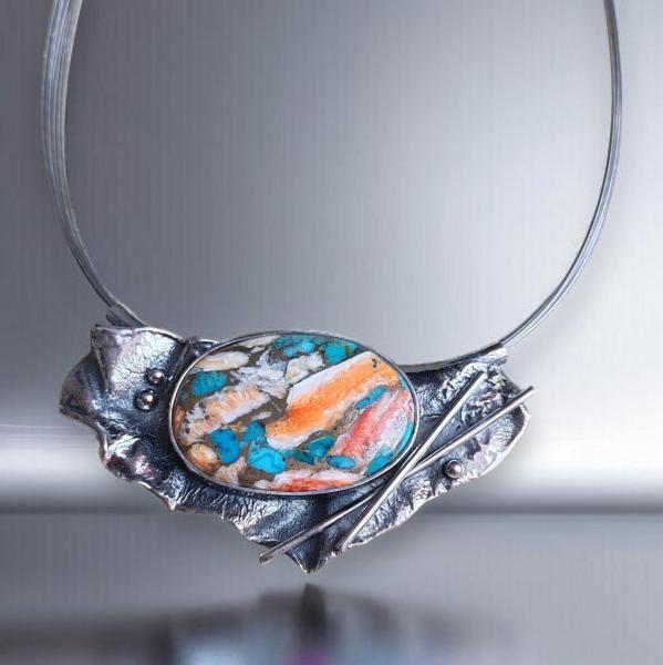 Halsschmuck mit Stachelaustertürkis in 925 Silber