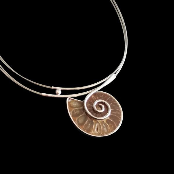 Halsschmuck Ammonit in 925 Silber