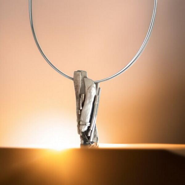 Halsschmuck mit Süsswasserperle