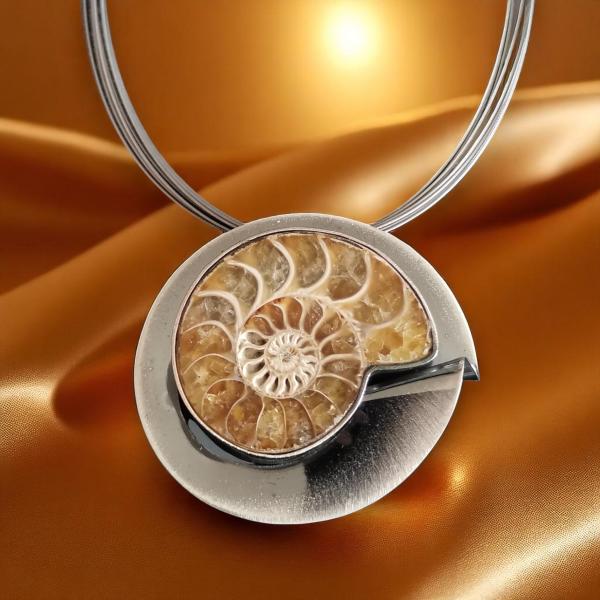 Halsschmuck Ammonit in 925 Silber
