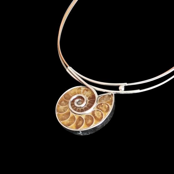Halsschmuck Ammonit in 925 Silber