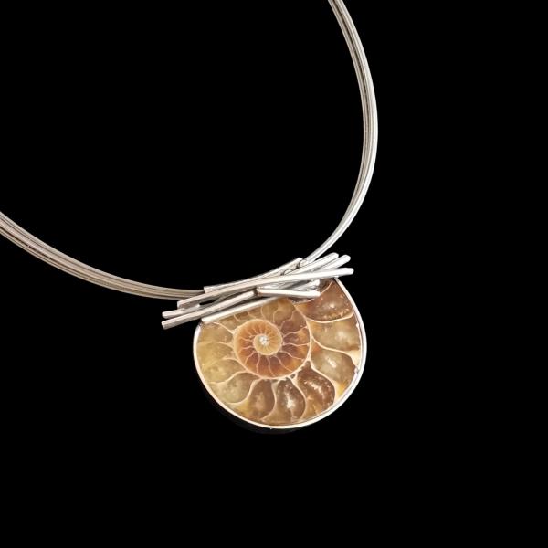 Halsschmuck Ammonit in 925 Silber