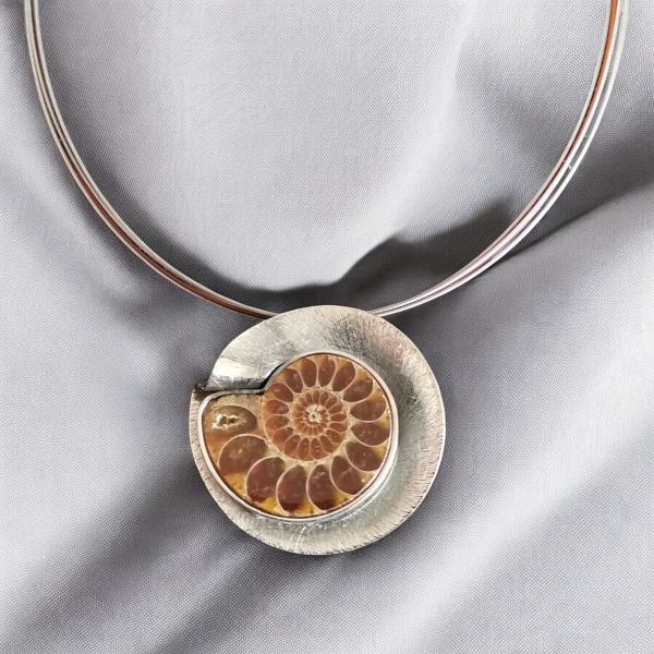 Halsschmuck Ammonit in 925 Silber