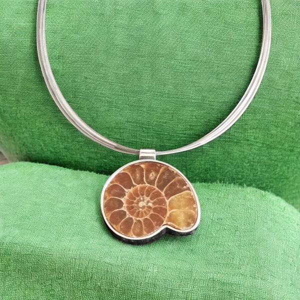 Halsschmuck Ammonit in 925 Silber