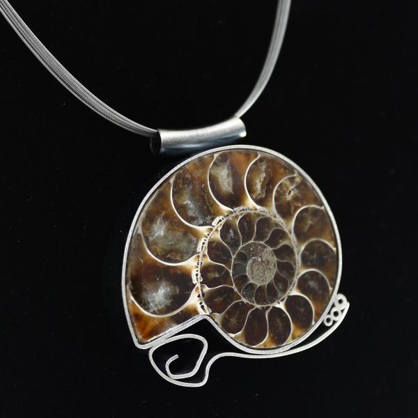 Halsschmuck Ammonit in 925 Silber